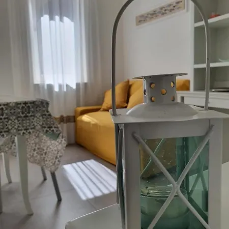 Lägenhet Casa Regina Con Box Auto Gaeta