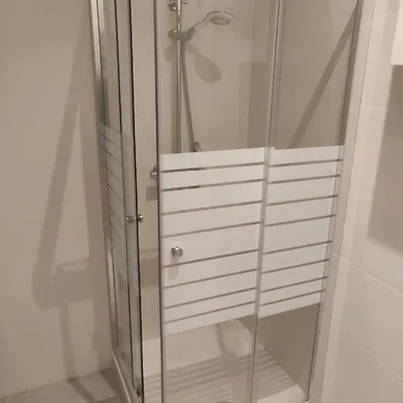 Casa Regina Con Box Auto Lägenhet